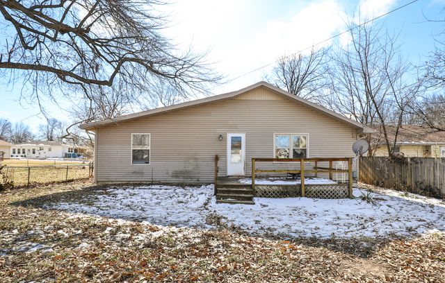 535 E Whiteside Street, Springfield, MO 65807