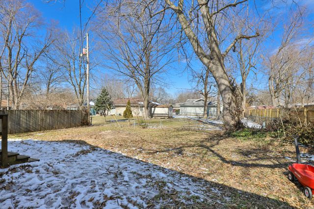 535 E Whiteside Street, Springfield, MO 65807