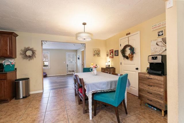 535 E Whiteside Street, Springfield, MO 65807