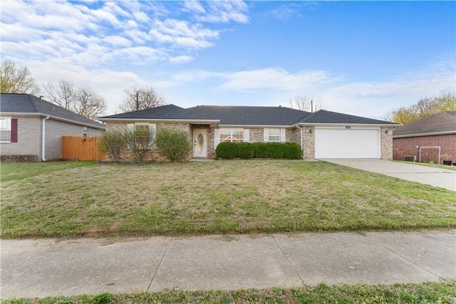 521 Prairie Street, Lowell, AR 72745