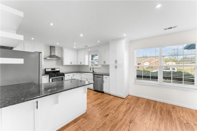 521 Prairie Street, Lowell, AR 72745