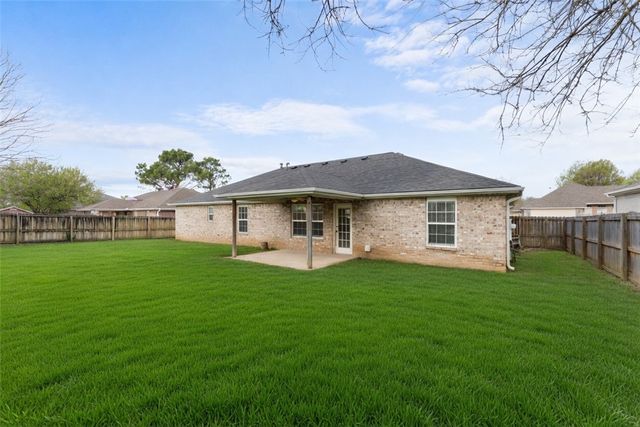 521 Prairie Street, Lowell, AR 72745