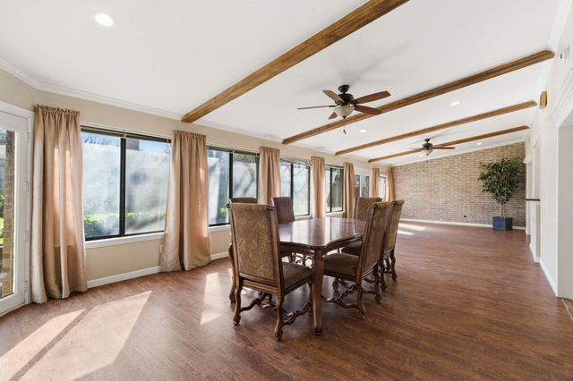 1760 Acorn Lane, Hurst, TX 76054