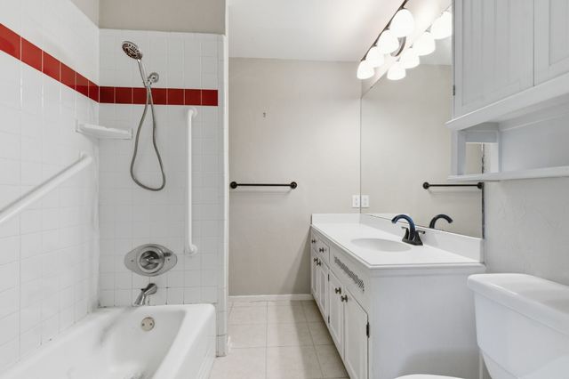 1760 Acorn Lane, Hurst, TX 76054