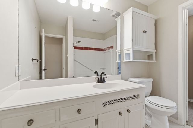 1760 Acorn Lane, Hurst, TX 76054