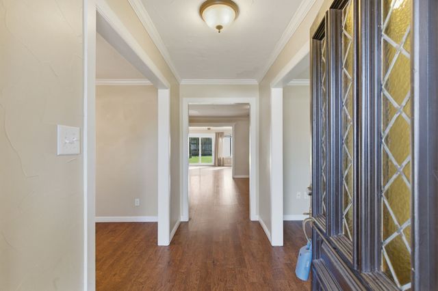 1760 Acorn Lane, Hurst, TX 76054