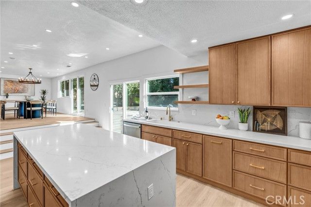 27064 Esward Drive, Calabasas, CA 91301