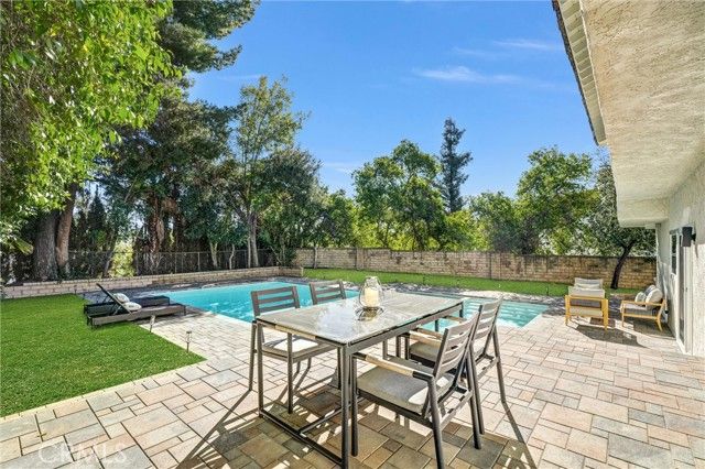 27064 Esward Drive, Calabasas, CA 91301