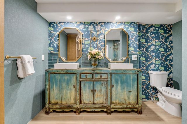 3028 NE Quayside Ln 34, Miami, FL 33138