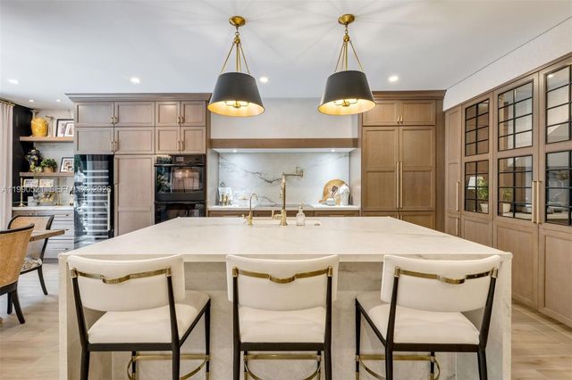 3028 NE Quayside Ln 34, Miami, FL 33138