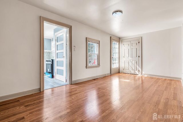 65 Green Street, Woodbridge Proper, NJ 07095