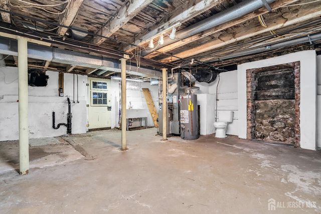 65 Green Street, Woodbridge Proper, NJ 07095