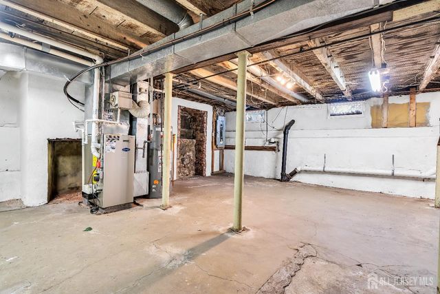 65 Green Street, Woodbridge Proper, NJ 07095