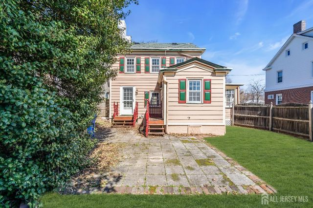65 Green Street, Woodbridge Proper, NJ 07095
