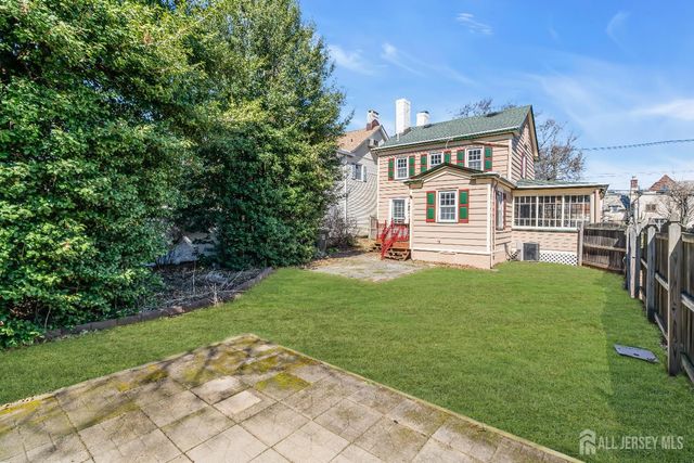 65 Green Street, Woodbridge Proper, NJ 07095