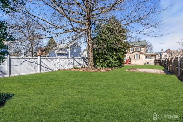 65 Green Street, Woodbridge Proper, NJ 07095