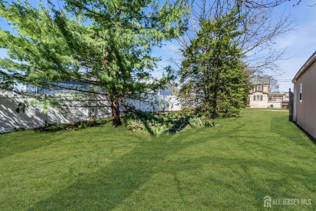 65 Green Street, Woodbridge Proper, NJ 07095