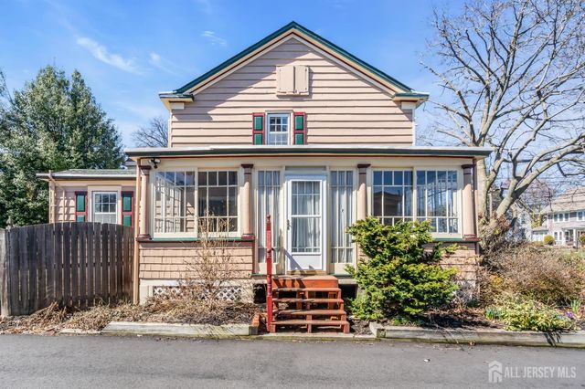 65 Green Street, Woodbridge Proper, NJ 07095