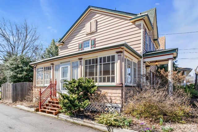 65 Green Street, Woodbridge Proper, NJ 07095