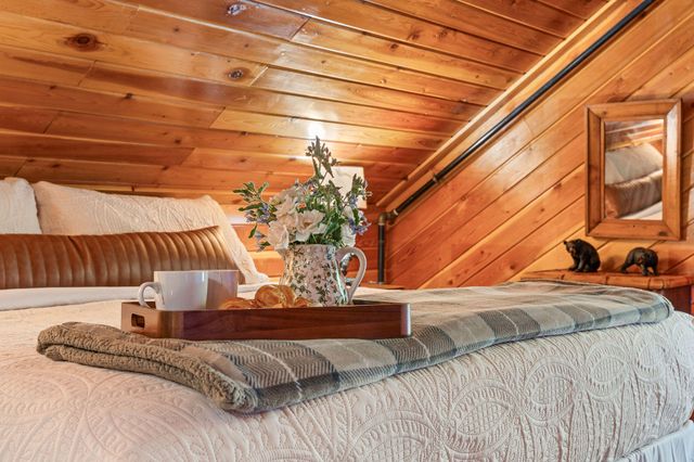 2935 State Highway 265, Hollister, MO 65672