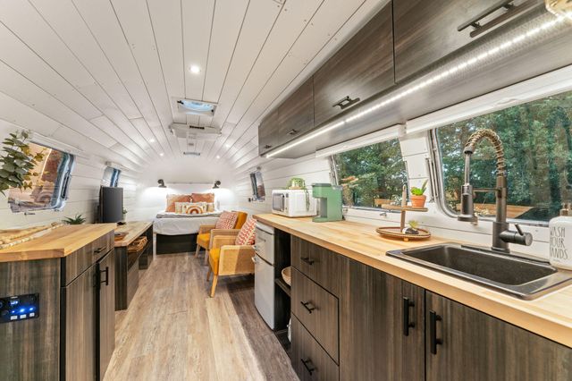 2935 State Highway 265, Hollister, MO 65672