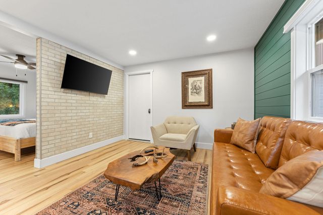 2935 State Highway 265, Hollister, MO 65672