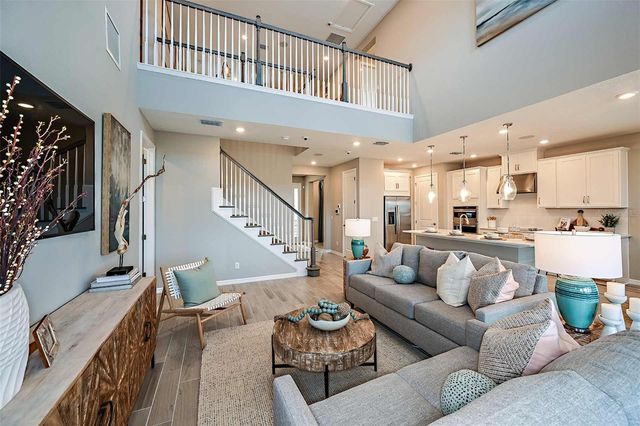 732 SKY SHADE DRIVE, Apollo Beach, FL 33572