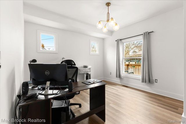 515 Clinton Street, Howell, MI 48843