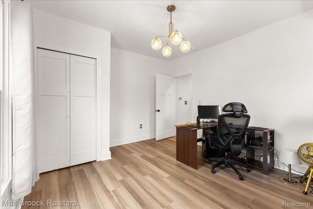 515 Clinton Street, Howell, MI 48843