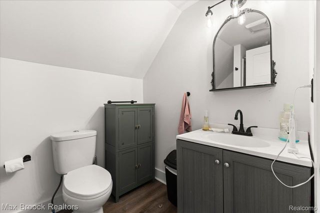 515 Clinton Street, Howell, MI 48843