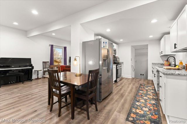 515 Clinton Street, Howell, MI 48843