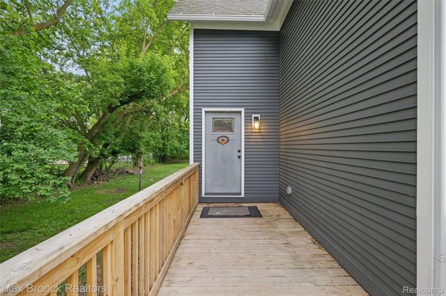 515 Clinton Street, Howell, MI 48843