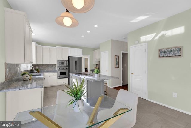 7726 OX RD, Fairfax Station, VA 22039