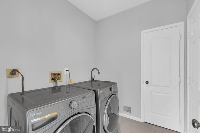 7726 OX RD, Fairfax Station, VA 22039