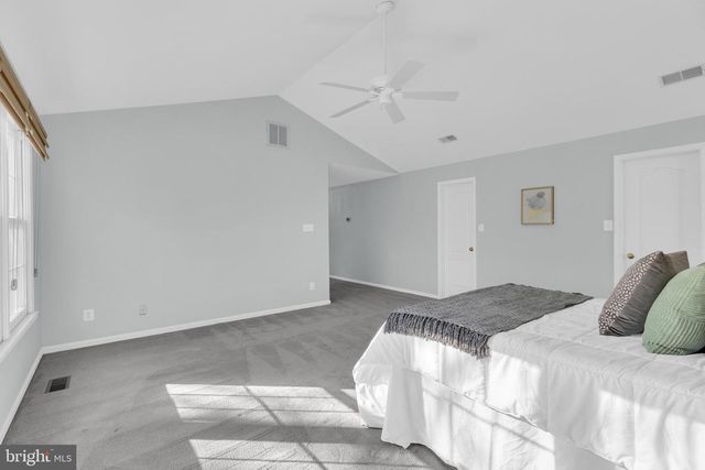 7726 OX RD, Fairfax Station, VA 22039