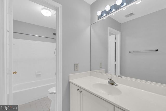 7726 OX RD, Fairfax Station, VA 22039