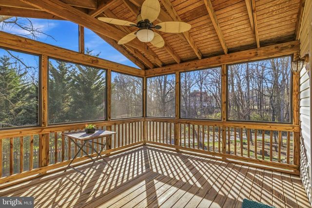 7726 OX RD, Fairfax Station, VA 22039