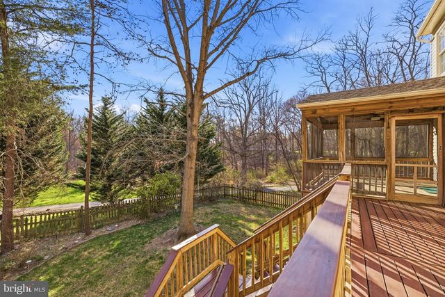 7726 OX RD, Fairfax Station, VA 22039