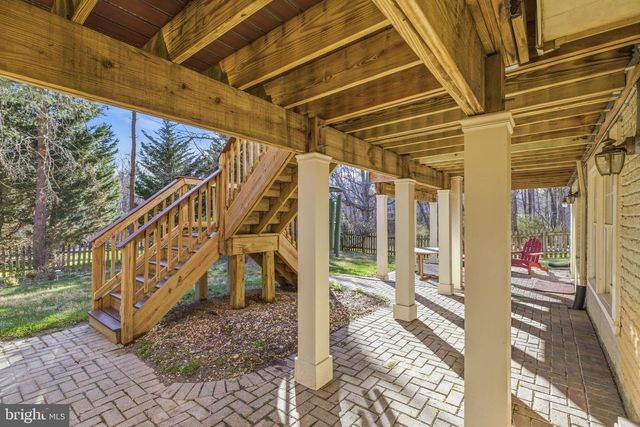 7726 OX RD, Fairfax Station, VA 22039