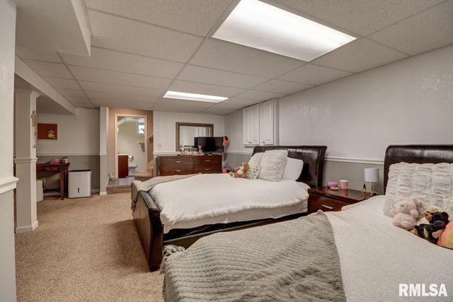 2410 BARKER Street, Clinton, IA 52732