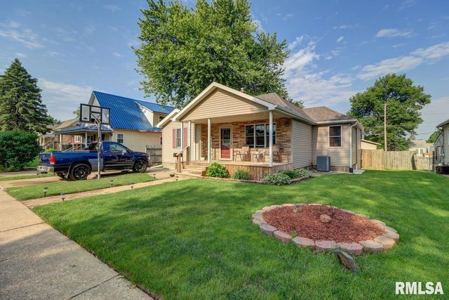 2410 BARKER Street, Clinton, IA 52732