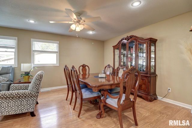 2410 BARKER Street, Clinton, IA 52732