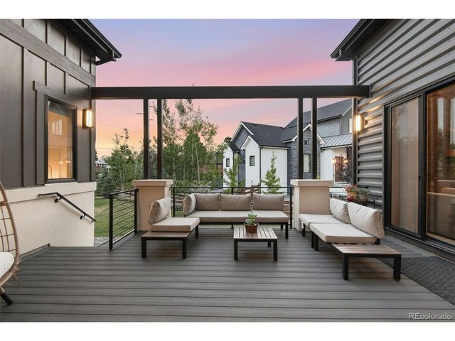 8230 W Tennessee Ct, Lakewood, CO 80226