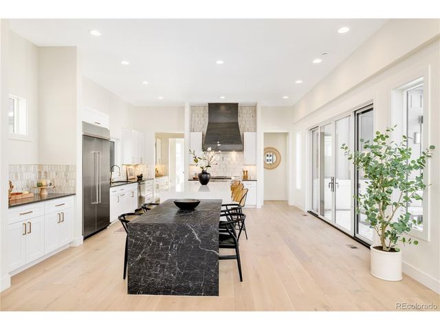 8230 W Tennessee Ct, Lakewood, CO 80226
