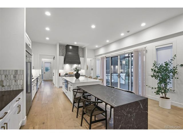 8230 W Tennessee Ct, Lakewood, CO 80226