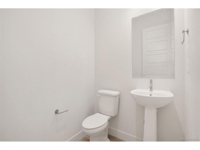 2978 Fleet Dr 2, Fort Collins, CO 80524