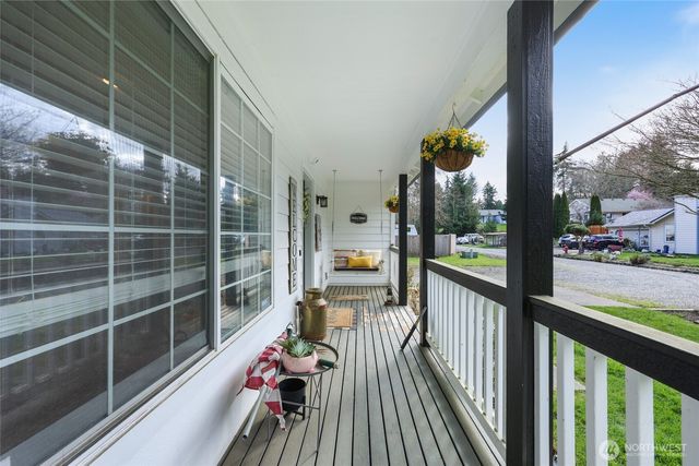 6925 E Filmore Street, Port Orchard, WA 98366