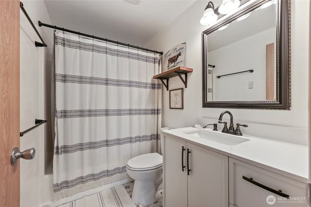 6925 E Filmore Street, Port Orchard, WA 98366