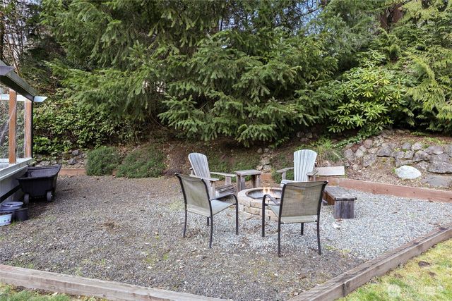 6925 E Filmore Street, Port Orchard, WA 98366