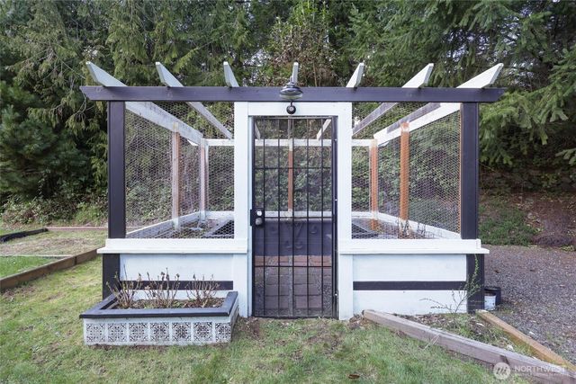 6925 E Filmore Street, Port Orchard, WA 98366